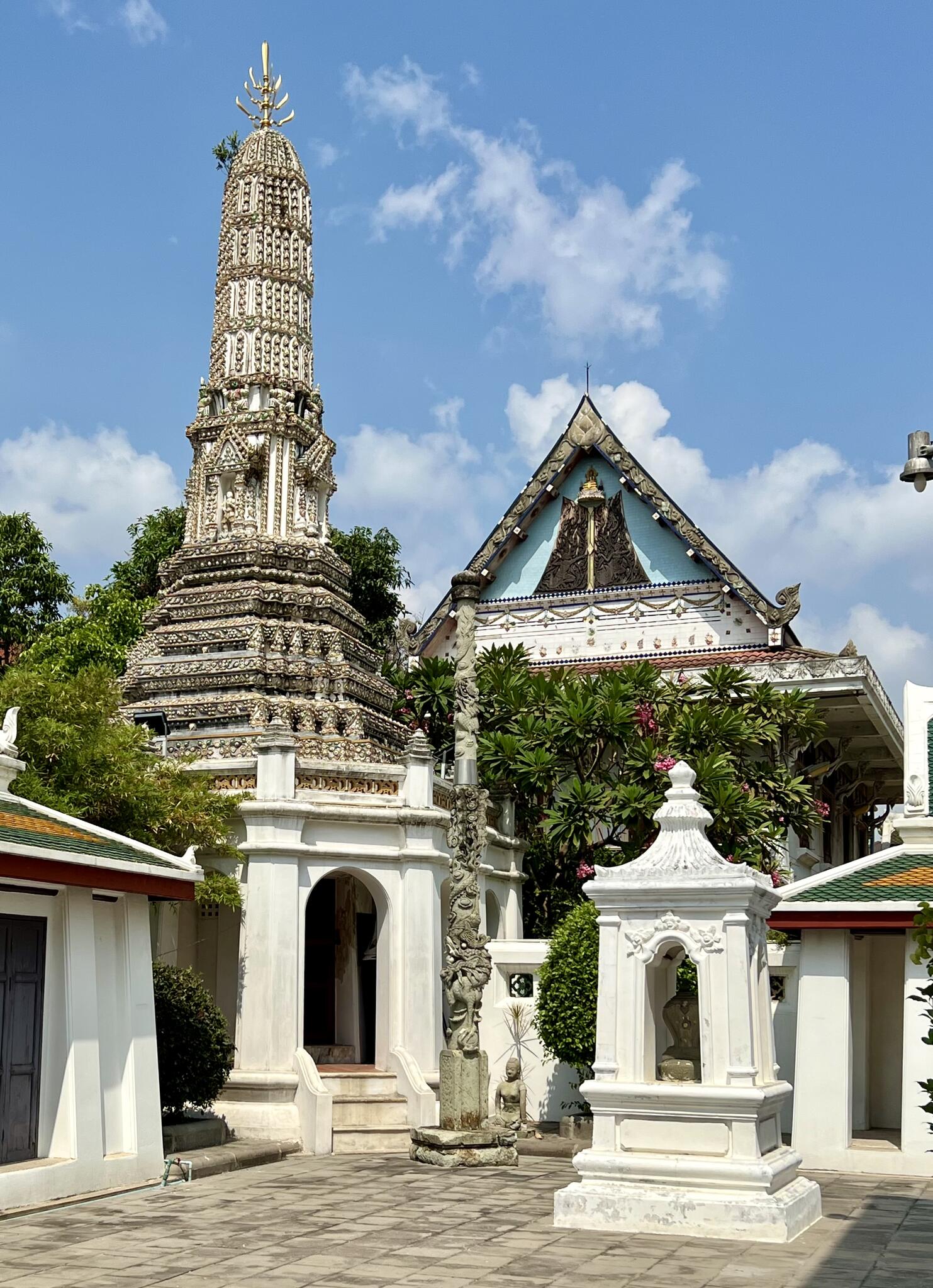Wat Thepthidaram : le Temple du grand poëte